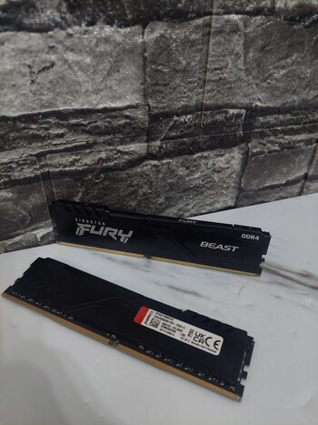 Kingston Fury Beast 32 GB (2 x 16 GB) DDR4-3200 Black / White PC RAM