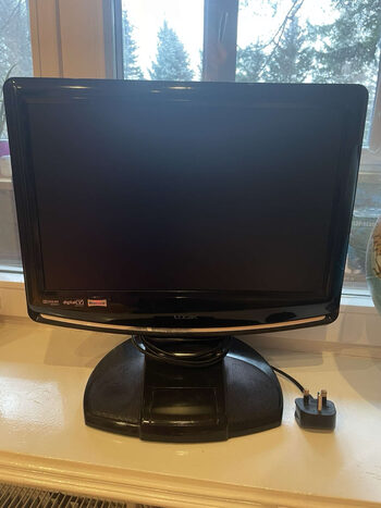 Logik L17LIDI9 17” HD Ready LCD TV/IPod Docking