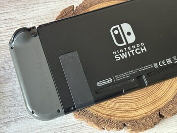 Nintendo Switch Con Protector de pantalla y accesorios