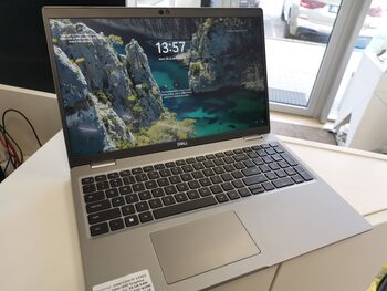 Dell Latitude 5530 nešiojamas kompiuteris touchscreen