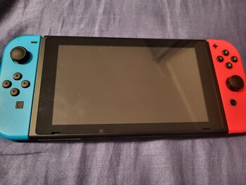 Nintendo Switch, Blue & Red, 32GB. Game cards.