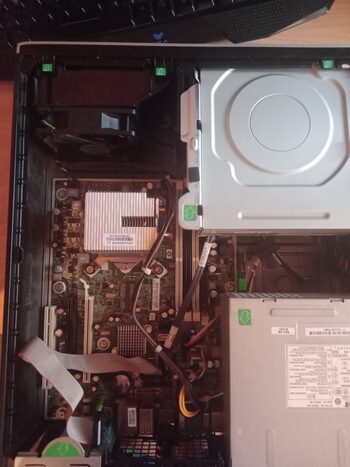 HP Compaq 8100, Mb defektas