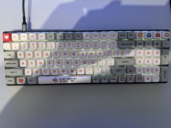 Teclado Mecánico Custom CIV Novice 100