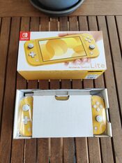 Get Nintendo Switch Lite + Caja