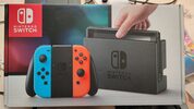 Nintendo Switch, Blue & Red, 32GB