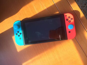 Nintendo switch 2019 con juegos y accesorios