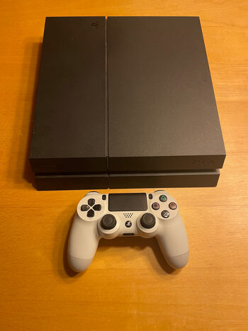 Play Station 4  for sale