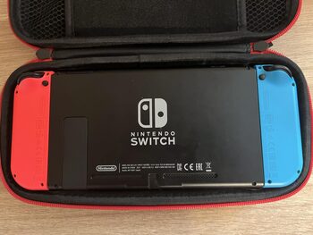 Nintendo Switch, Blue & Red, 32GB su Mario žaidimu