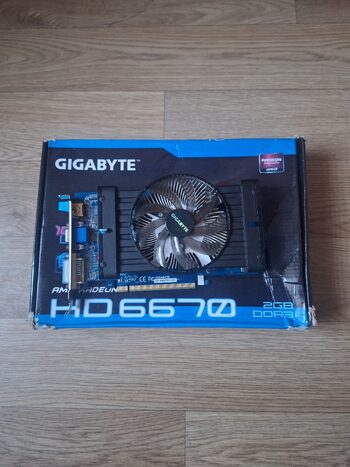 Gigabyte Radeon HD 6670 2 GB 800 Mhz PCIe x16 GPU