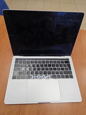 Apple MacBook Pro 13 2017 / i5 / 8gb / 256gb / A1706