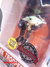 Funko Pop Star Wars 488 Dark Tropper With Grogu Special Edition Glows in the Dar