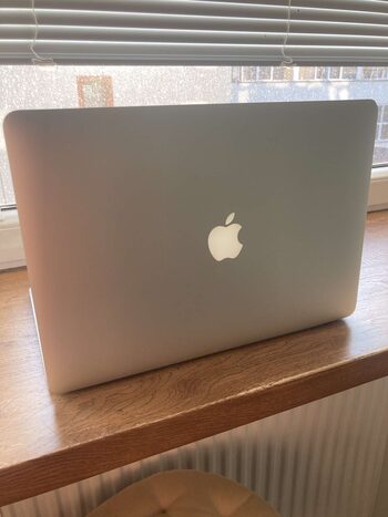 MacBook Pro (Retina, 15-inch, Mid 2015)