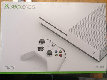 Xbox One S,1TB + Hogwarts ir kiti