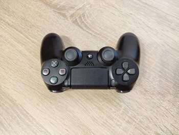 Playstation 4 Dualshock 4, V2 juodas originalus pultelis for sale