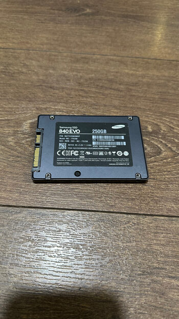 Samsung 840 EVO 250gb SSD sata diskas