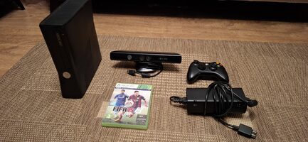 Atrištas/mod 100 game Xbox 360 Rgh 500gb + kinect