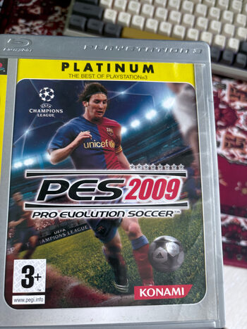 ps3 konsolė su žaidimais.