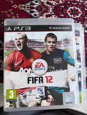 ps3 konsolė su žaidimais.