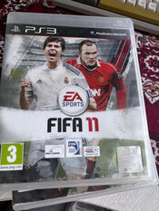ps3 konsolė su žaidimais.