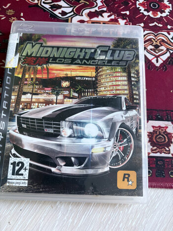 ps3 konsolė su žaidimais.