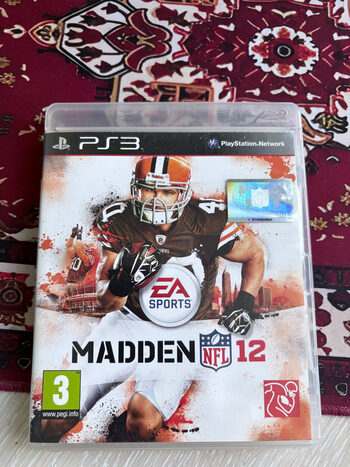 ps3 konsolė su žaidimais.