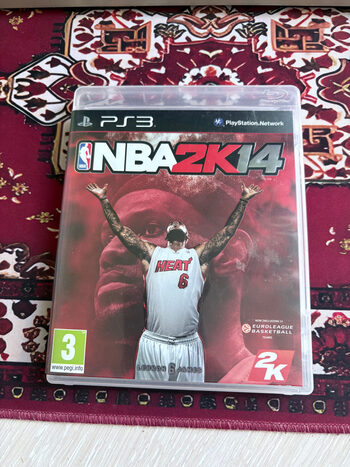 ps3 konsolė su žaidimais.