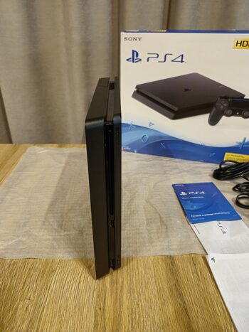 Ps4 slim +4 pultai +žaidimai 