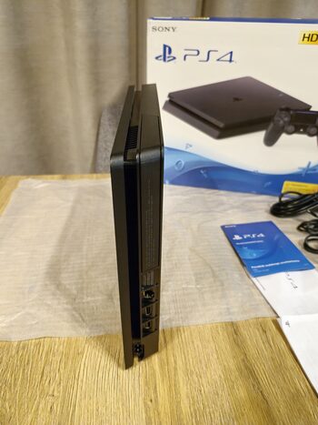 Ps4 slim +4 pultai +žaidimai 