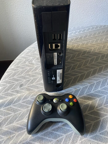 Get Xbox 360 U.S, RGH3, 512 SSD, 137 Games.