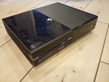 Xbox one 500gb.