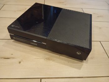 Xbox one 500gb.