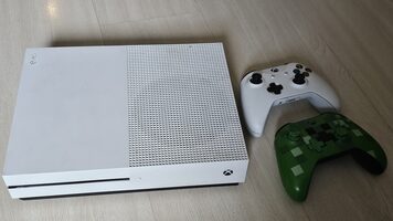 Xbox One S, White, 500GB, + 2 Pulteliai for sale
