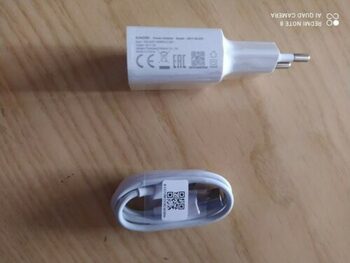 Cargador usb 5V 1A de cable extraible (nuevo) + cable micro usb (nuevo)