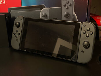 Nintendo Switch V2, 32GB, Gray (35)