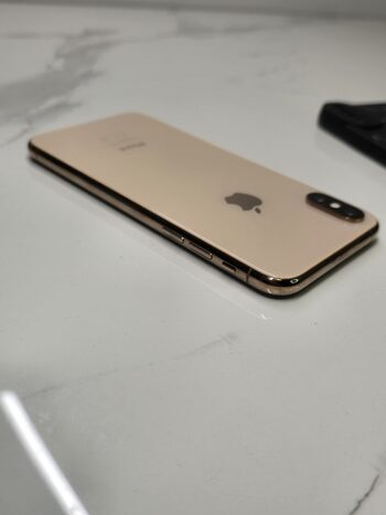 Apple iPhone XS 64GB Gold