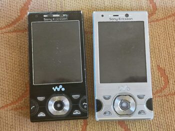 Sony Ericsson W995 Cosmic Silver