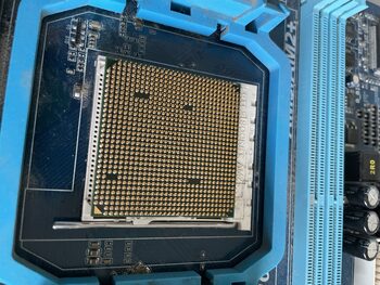 AMD Phenom II X4 810 2.6 GHz AM3 Quad-Core CPU