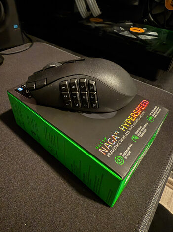 Razer Naga V2 Hyperspeed