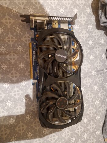 Asus GeForce GTX 660 2 GB 1072 Mhz PCIe x16 GPU
