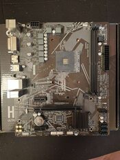 Gigabyte A520M H AMD A520 Micro ATX DDR4 AM4 1 x PCI-E x16 Slots Motherboard