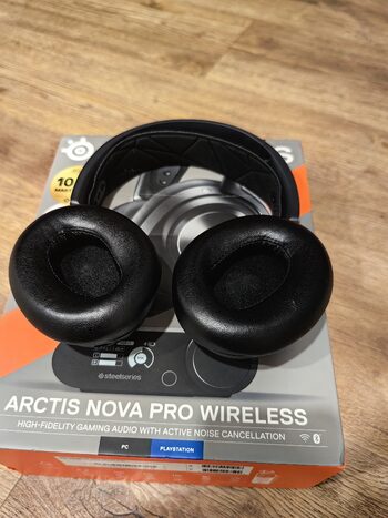 Steelseries arctis nova pro wirreles 