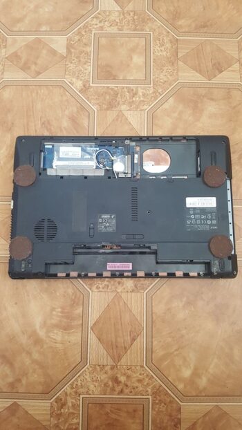 acer aspire 5336 veikiantiss bet gal DETALEMS