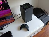 Xbox Series X konsolė su įkrovimo stendu