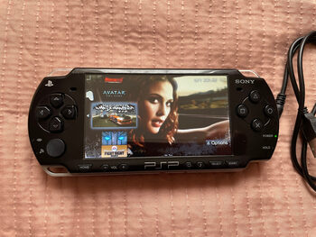 psp 2000 atrista 16gb