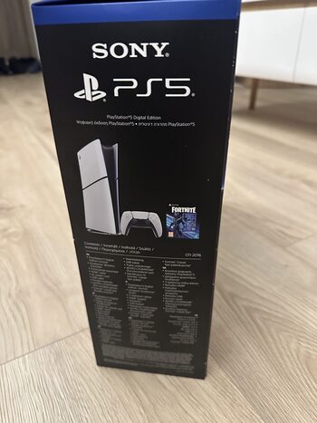 Playstation 5 Digital Edition, Black & White, 825GB for sale