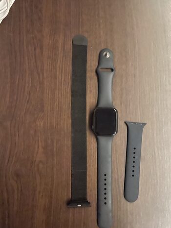 Apple watch SE (1st gen)