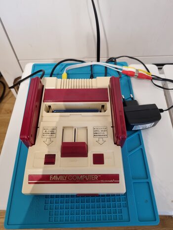 Comprar Famicom, Red & White