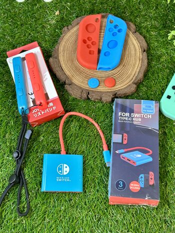 Nintendo Switch V2 con accesorios