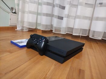 Playstation 4, 500Gb + 2 žaidimai