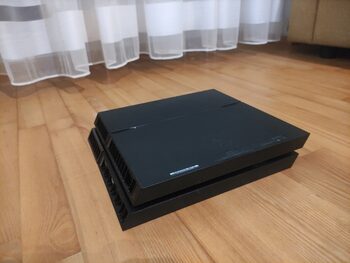 Playstation 4, 500Gb + 2 žaidimai